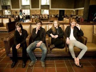 THE HUSH SOUNDS / HOCKEY